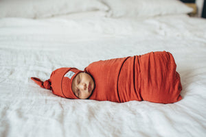 Set Swaddle/Sábana multiusos- RUST